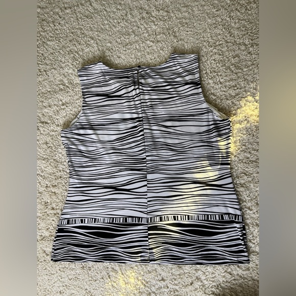 Women’s Petite XL Calvin Klein Sleeveless Top GUC - Picture 2 of 6